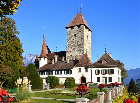 Schloss Spiez Am Thunersee Foto And Bild Europe Schweiz