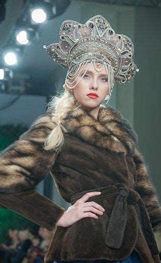À la russe russian fashion fashion folk fashion