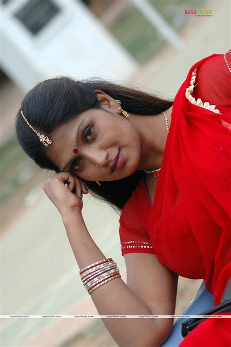 real indian girls pics hot tamil aunty bhuvaneswari masala pictures