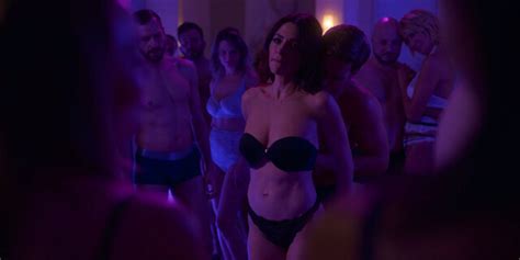 nude video celebs sarah shahi nude sexlife s01e07 2021