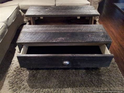 old barn wood pop up coffee table with clear coat woodify canada