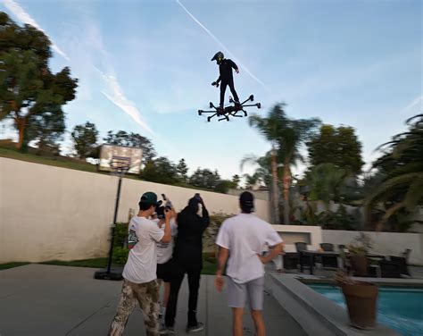 inventor builds  drone inspired hoverboard capable  lifting    pounds techeblog