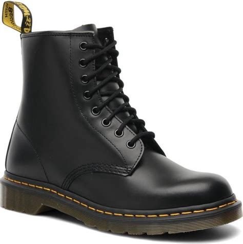 dr martens  smooth dames veterboots smooth black maat  bol
