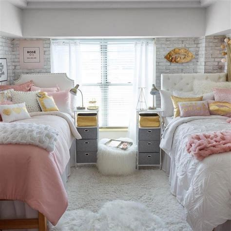 Dorm Room Ideas Color Schemes 1000 Girls Dorm Room Pink Dorm Rooms