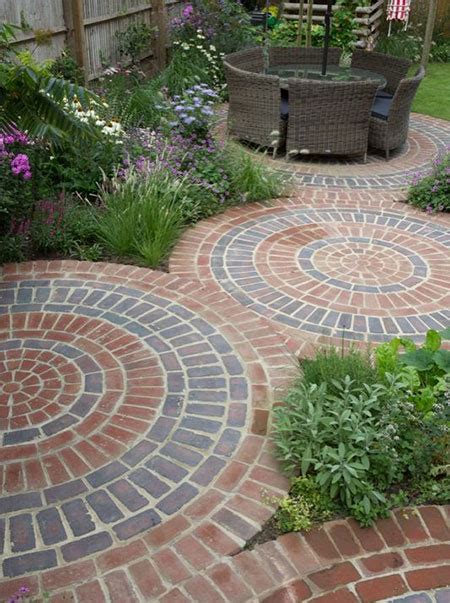 circular bricks designs  gardens
