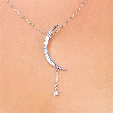 carrie bradshaw s celebrity inspired moon and star necklace sex and the