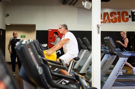 fitnessketen basic fit wil meer   nieuwe vestigingen  het belang van limburg