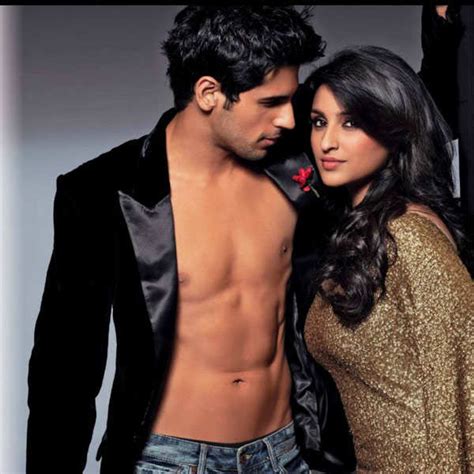 Sidharth Malhotra And Parineeti Chopra Looked Super Sexy As They Pose