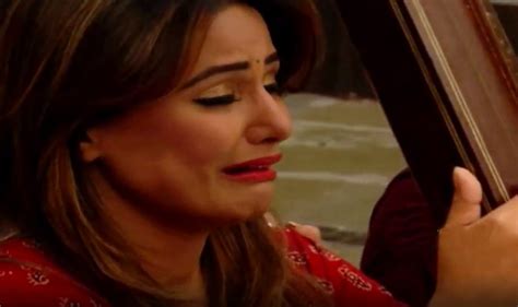 Hina Khan Breaks Down While Shooting Last Episode Of Yeh Rishta Kya