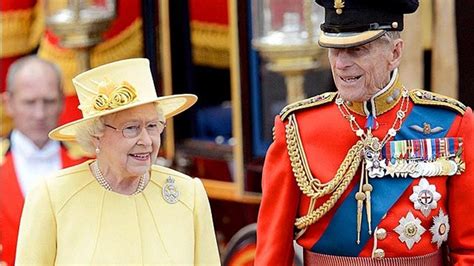 queen elizabeth   evacuated  case  brexit unrest report world news hindustan times