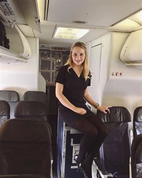 sexy stewardess fabulous flight attendants flight attendant cabin crew flight attendant life