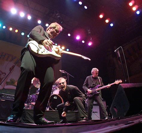 Bww Review Dr Feelgood Milk And Alcohol Tour With Mick