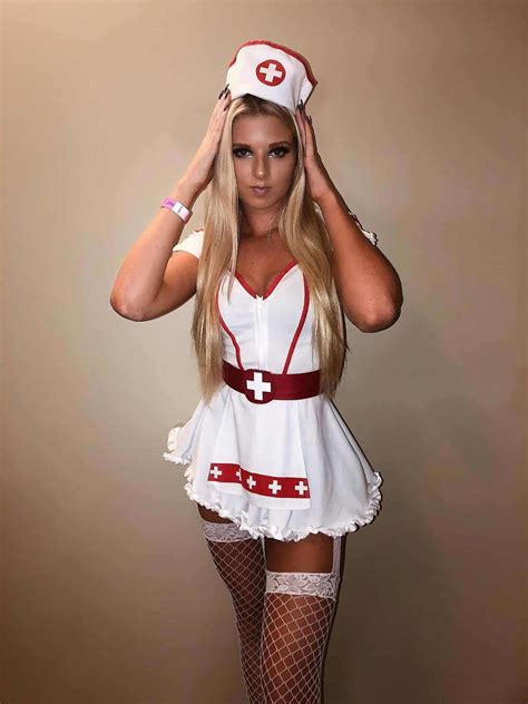 86 easy college halloween costumes that are perfect for