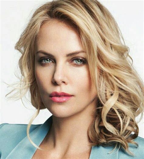 Gorgeous Charlize Theron Charlize Theron Hair African