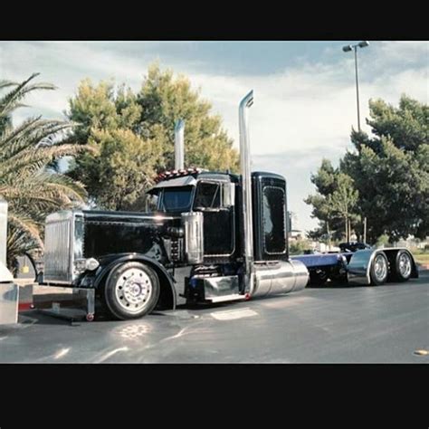 peterbilt custom  slammed big rig trucks custom big rigs trucks