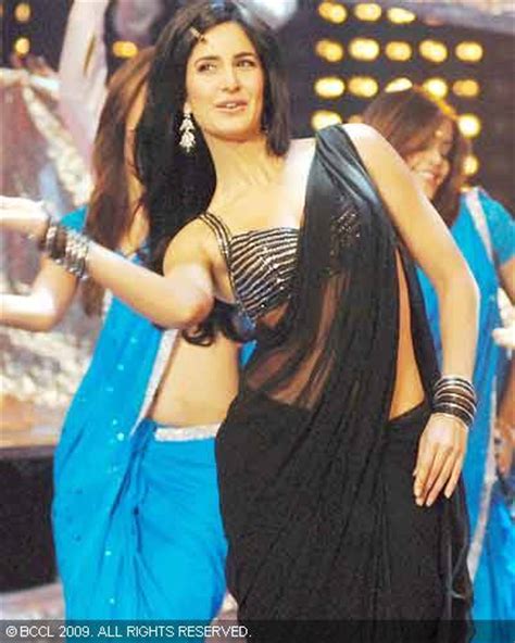 Katrina Kaif Black Saari Filmfare Award 2009 Pictures