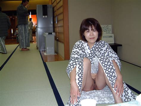amateur asian pictures japanese exhibitionist and flasher ladies 15
