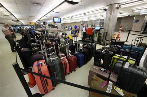 plans   airlines refund fees  bags  delayed oregonlivecom
