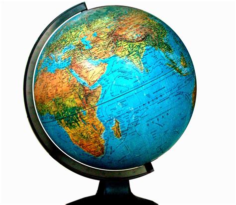 linguagem geografica como os globos sao feitos
