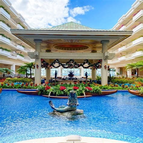 hotel review grand wailea  luxury waldorf astoria resort maui