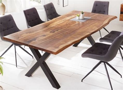 table  manger en bois massif fonce  pieds metal noir amazone   cm lestendancesfr