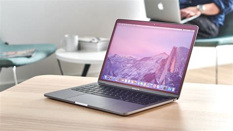 macbook pro      apple lounge