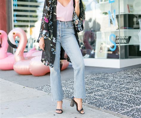 Inspired By Katie Holmes In A Kimono And Jeans Celebrity