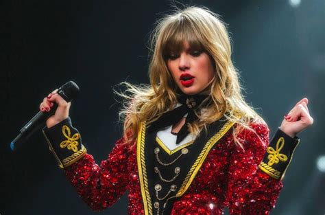 Taylor Swift Shares ‘sad Girl Autumn’ Version Of ‘all Too Well