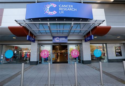 12 Year Old Cancer Survivor Opens Cancer Research Uks Biggest Store In