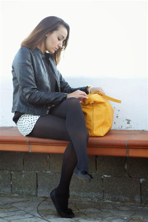 Candid Woman In Opaque Tights Nylonjunkie