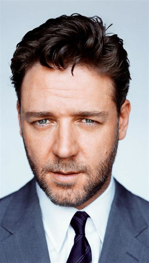 top 50 sexiest russell crowe pictures and s guyspy
