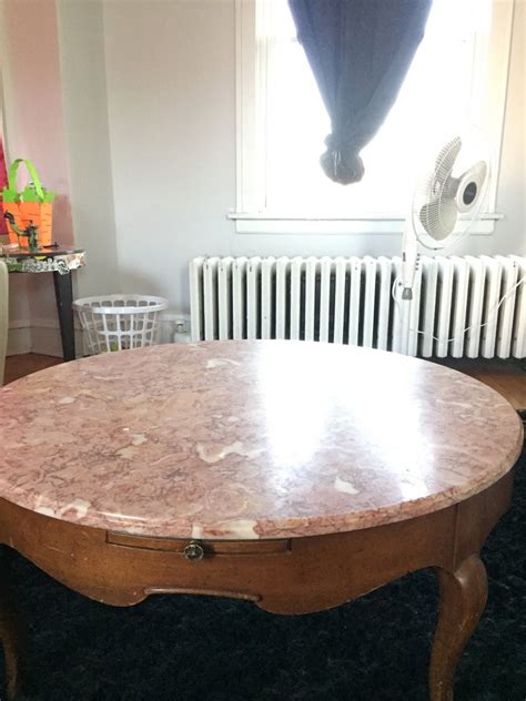 pink marble coffee table    antique furniture