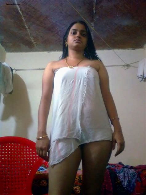 Indian Bhabhi Saree Pic Of Her First Honeymoon Night