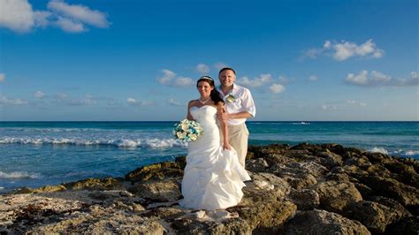 weddings abroad plan an overseas wedding 2016 2017 tropical sky