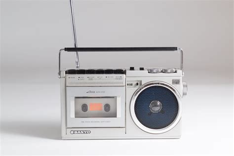 vintage sanyo stereo radio cassette recorder model  amfm stereo vintage sanyo mlu