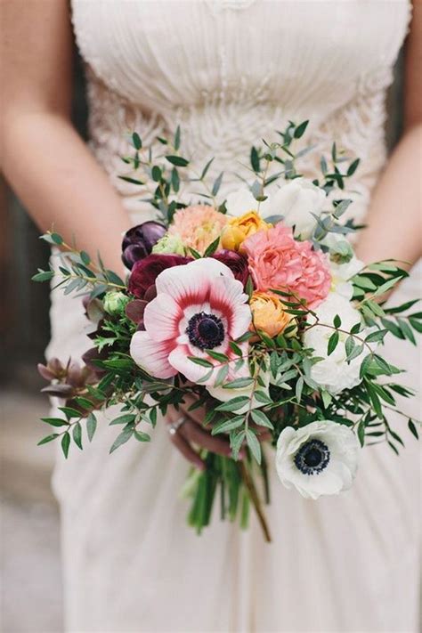 20 gorgeous wedding bouquets with anemones for 2019 trends