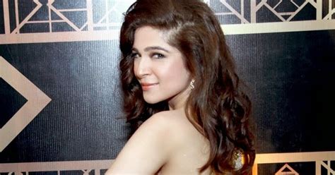 Latestglobalnews2015 Hot Pakistani Actress Ayesha Omar Sexy Aisha