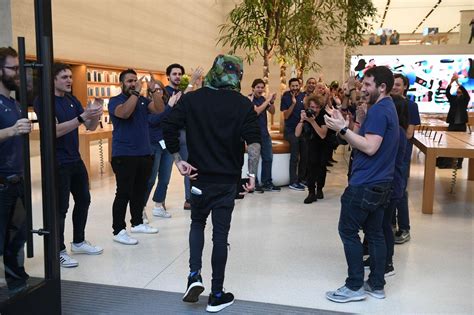 iphone x release man who was at front of apple store queue couldn t buy it after spending money