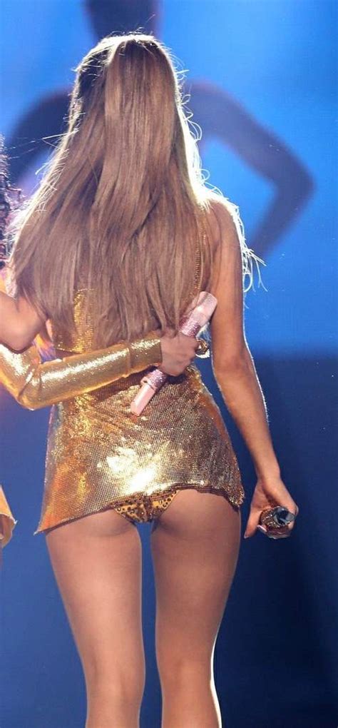 41 Sexy Ariana Grande Pictures You Won T Regret Seeing