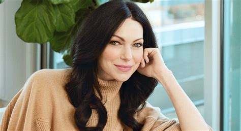 with motherhood laura prepon directs a new episode