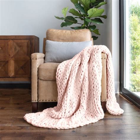 store throw blankets storables