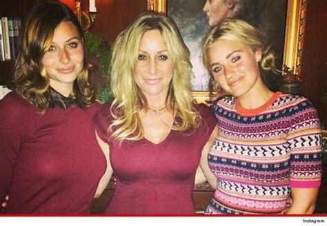 aly and aj michalka nude photos leaked of their mother