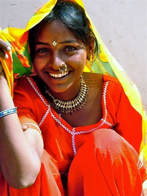 pin by rémy habasque on dans les yeux des enfants women of india