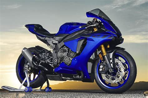 yamaha yzf  launch prices specifications features design engine gearbox