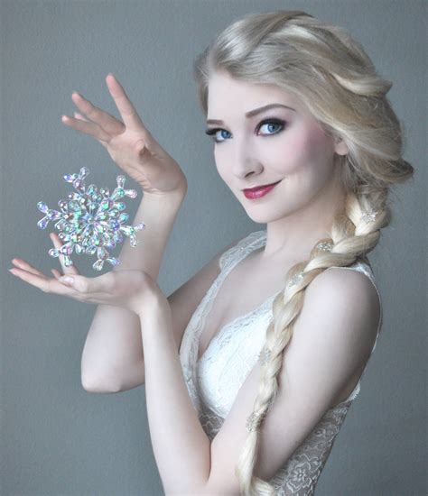 Wow That Is An Amazing Elsa From Frozen Cosplay