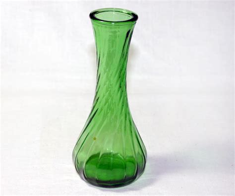 Vintage Hoosier Glass Small Green Bud Flower Vase 4064