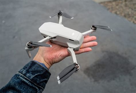 mavic mini um drone      compara plano