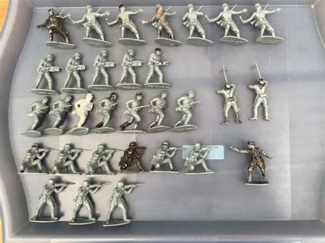 Airfix 1 32 Wwii German Infantry Plastic Toy Soldiers X31 Figures £9 99