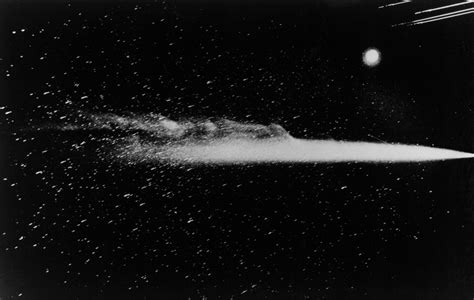 amazing astronomy halleys comet