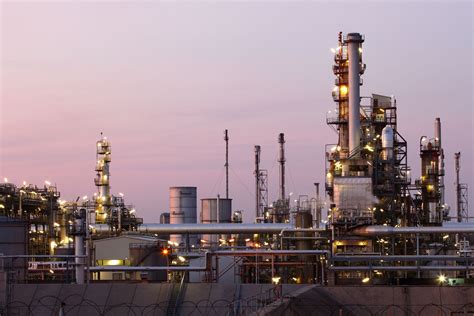 chevron refinery fire blamed  agency   warnings